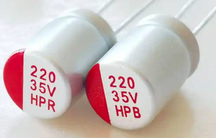 固態(tài)電容的性能特點有哪些？